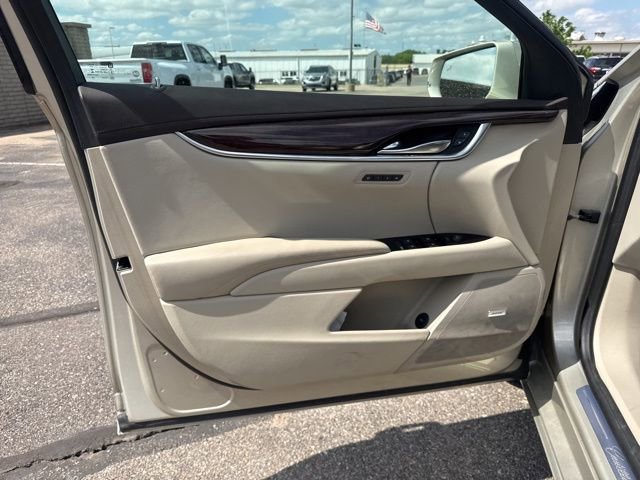 Used 2016 Cadillac XTS Luxury w/ Driver Awareness Package AWD/4WD image 9