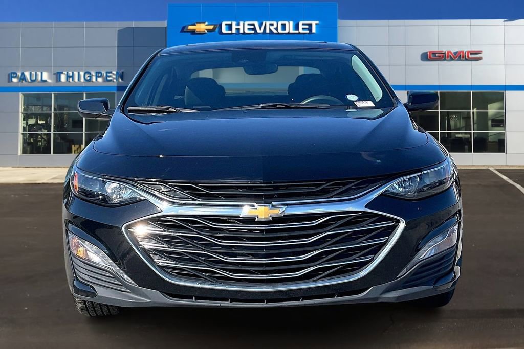 Used 2024 Chevrolet Malibu LT image 2