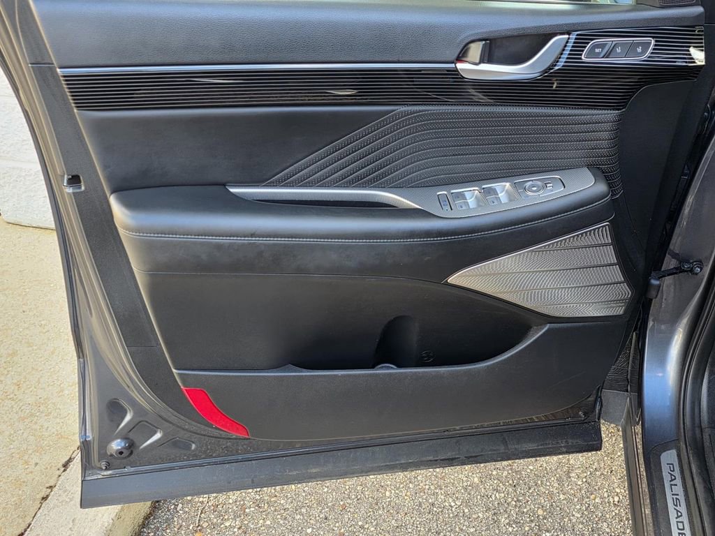 Used 2024 Hyundai Palisade Calligraphy image 45