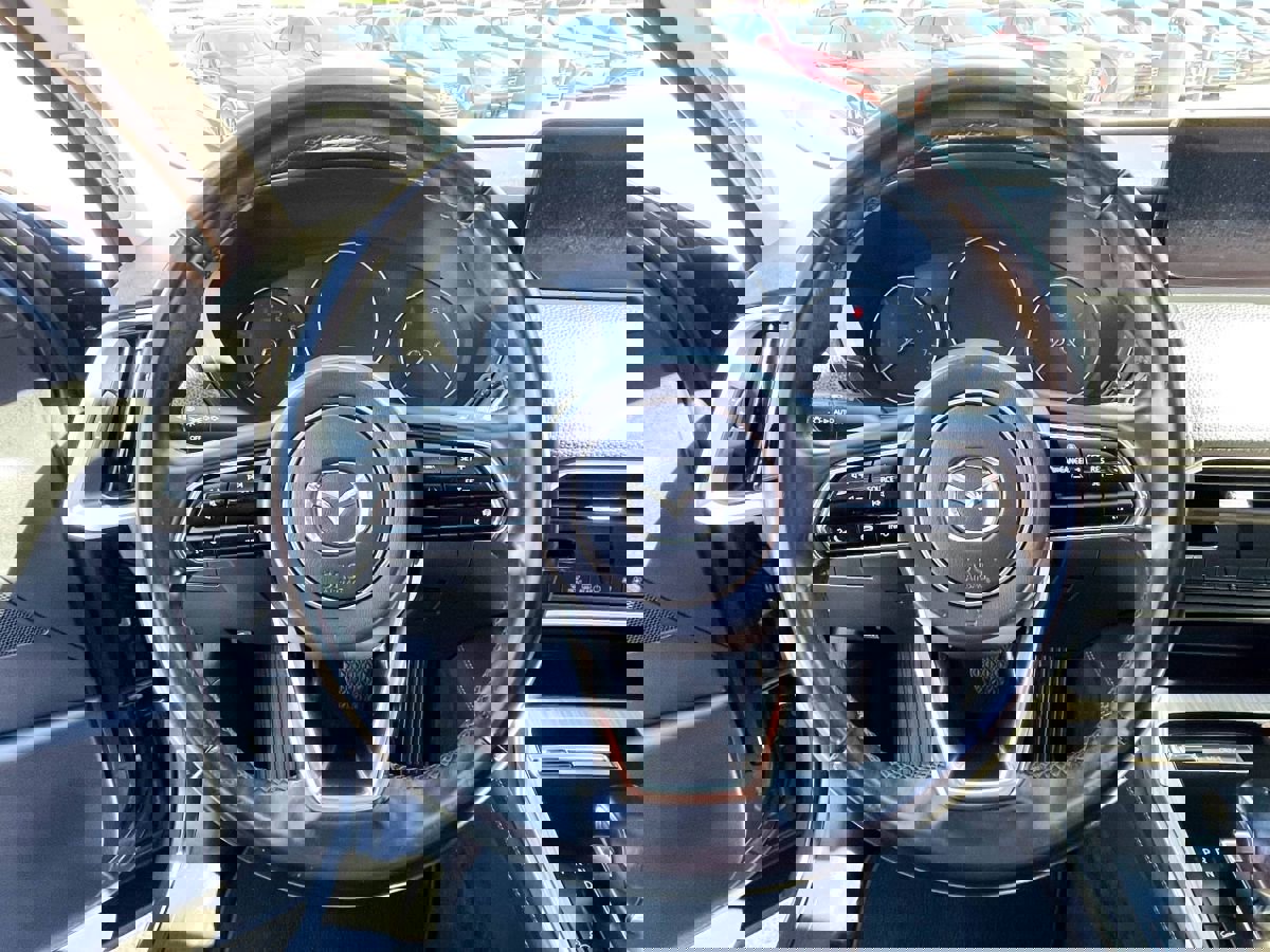 Used 2024 MAZDA CX-90 3.3 Turbo w/ Preferred Plus image 11