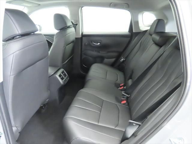 Used 2025 Acura ADX AWD image 22