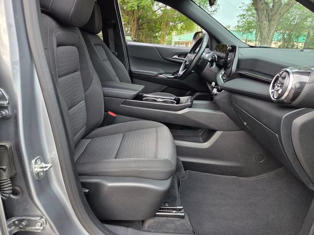 Certified 2025 Chevrolet Equinox LT FWD image 23