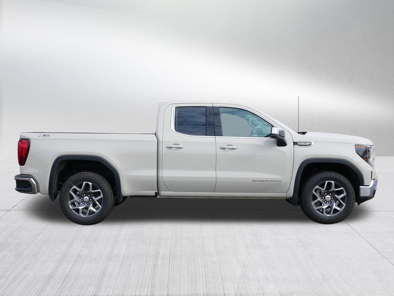 New 2026 GMC Sierra 1500 SLE w/ X31 Off-Road Package image 6