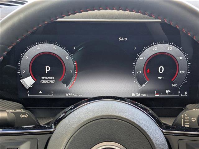 Used 2025 Nissan Kicks SR AWD/4WD image 3