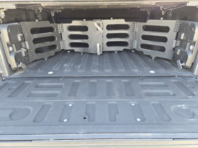 Used 2017 Ford F150 Lariat image 34