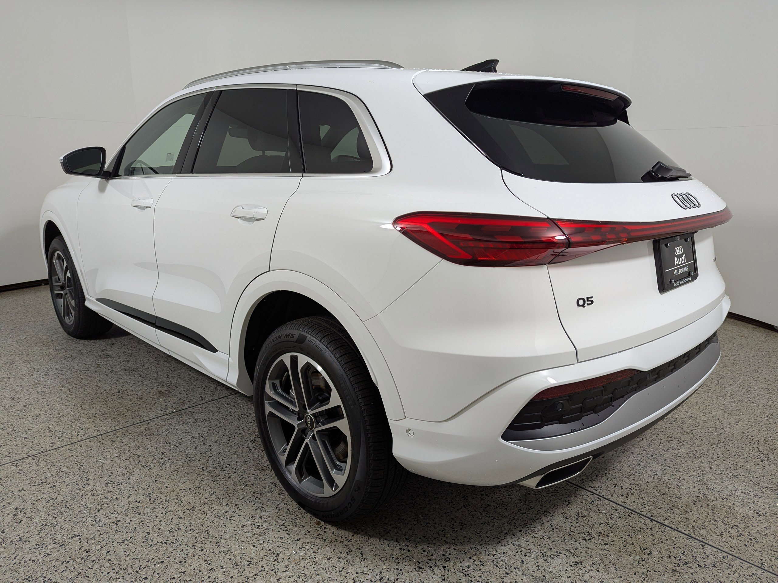 New 2025 Audi Q5 Premium image 5