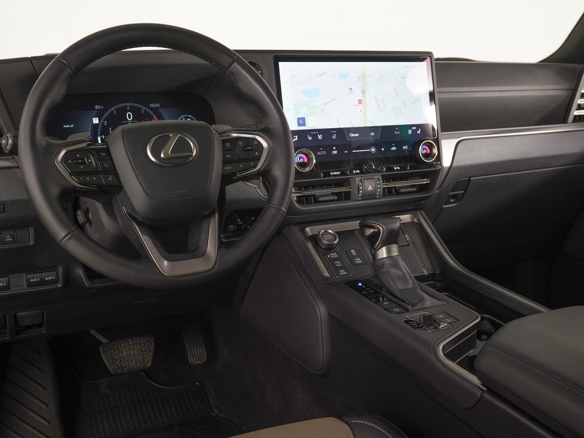 Used 2025 Lexus GX 550 AWD/4WD image 16