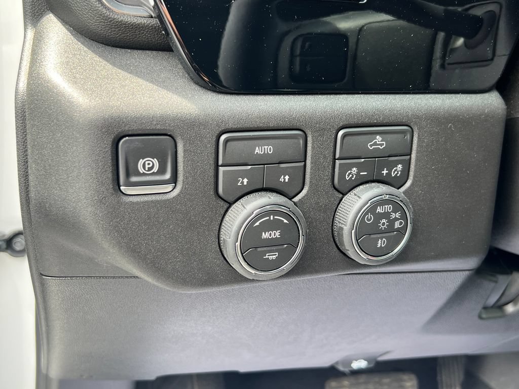 Used 2026 Chevrolet Silverado 1500 RST AWD/4WD image 19
