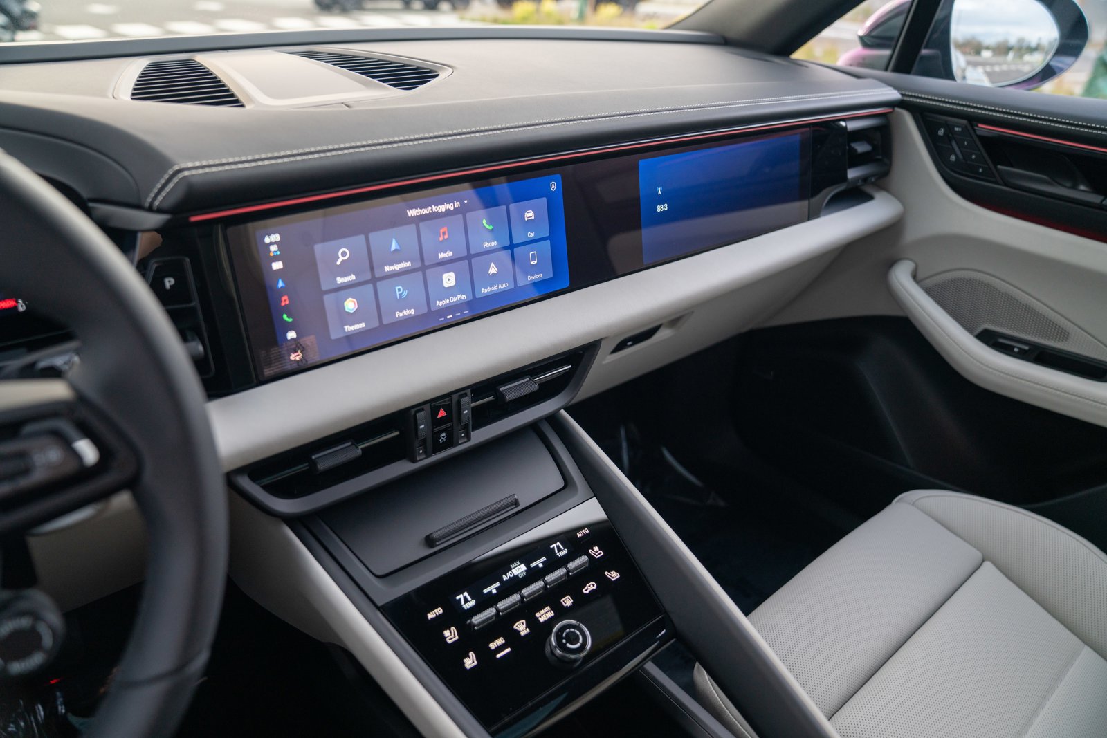 New 2026 Porsche Macan 4 Electric AWD/4WD image 15