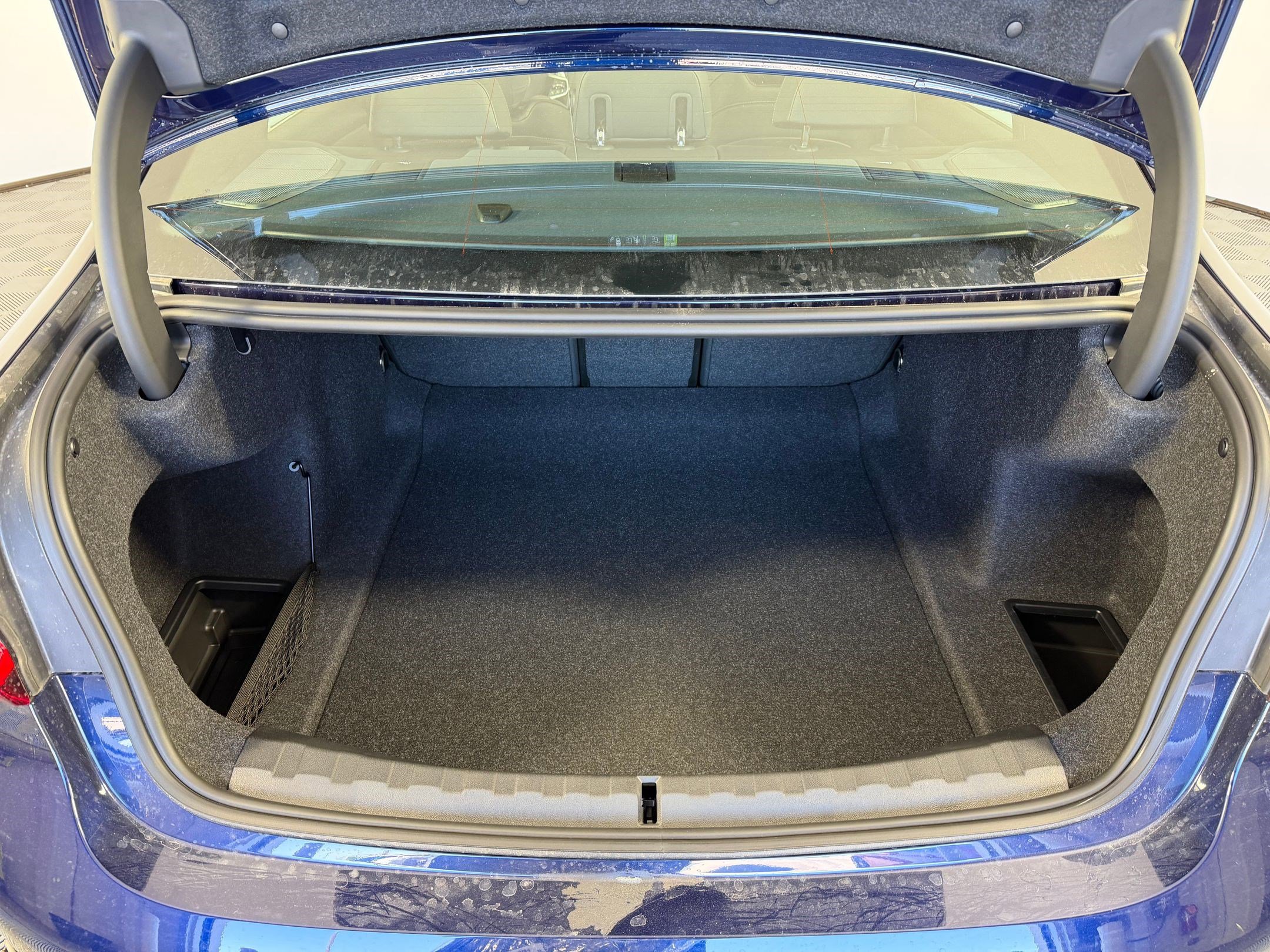 New 2026 BMW 330i Sedan w/ M Sport Package image 32