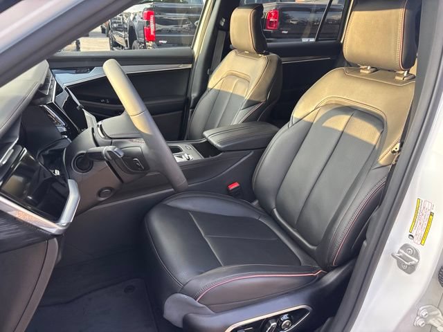 Used 2024 Jeep Wagoneer Launch Edition AWD/4WD image 14