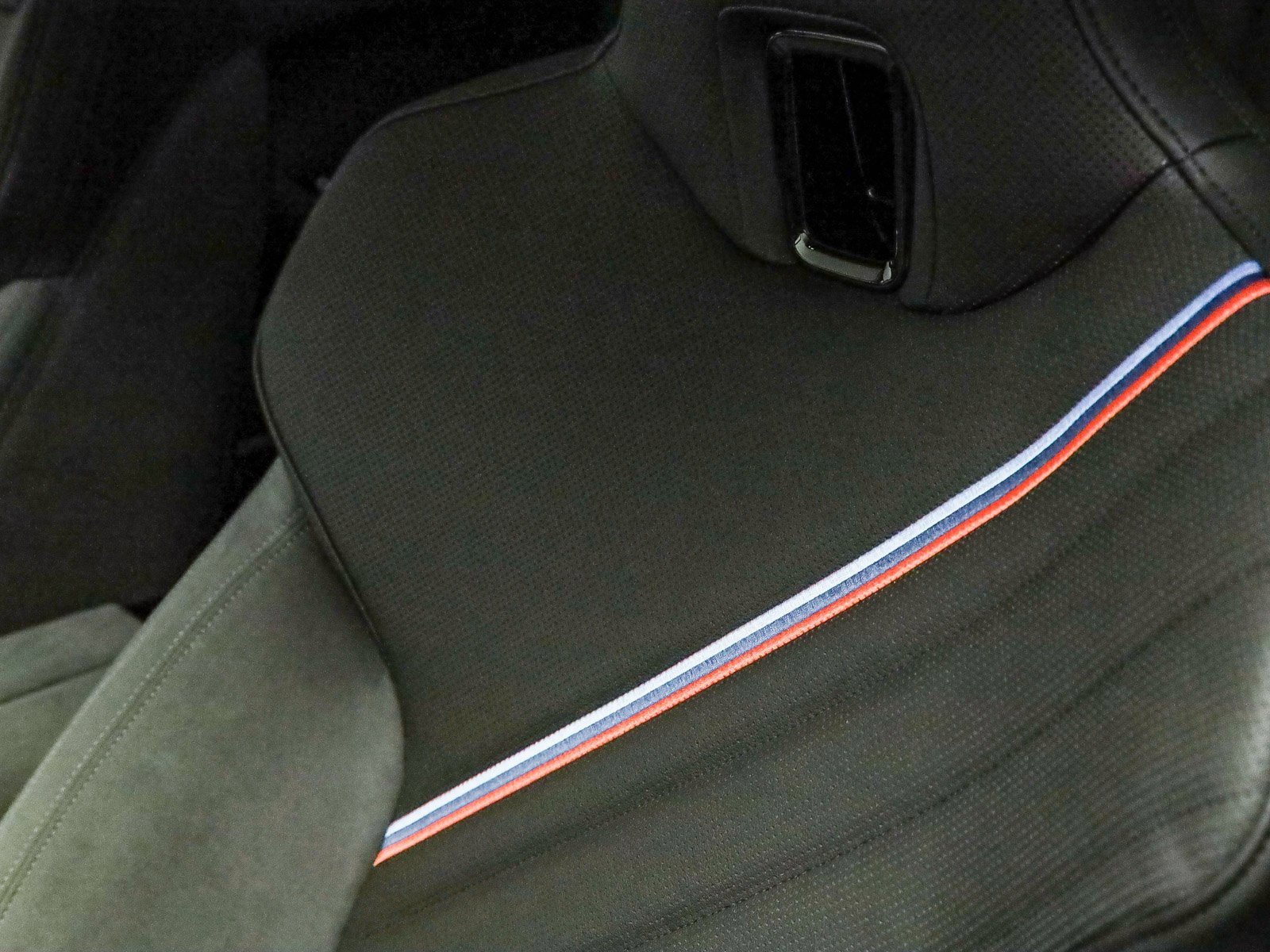 New 2026 BMW iX xDrive45 w/ M Sport Package image 24