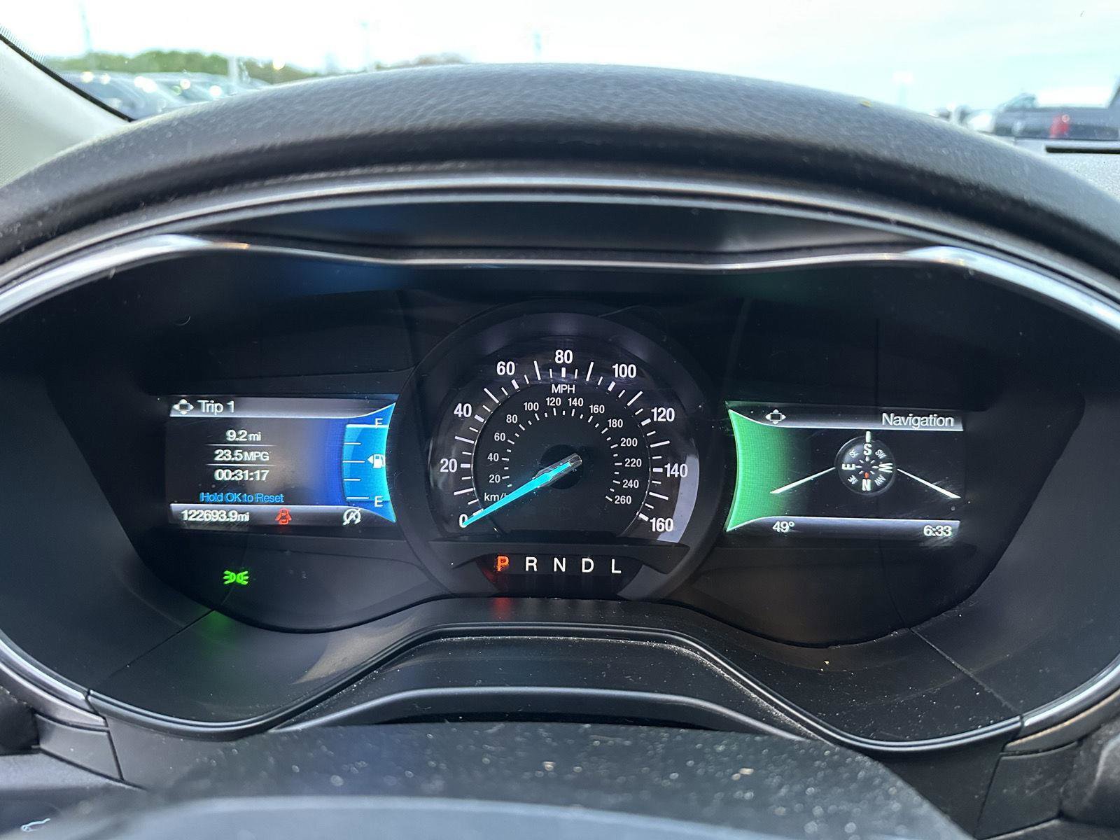 Used 2020 Ford Fusion SE FWD image 26