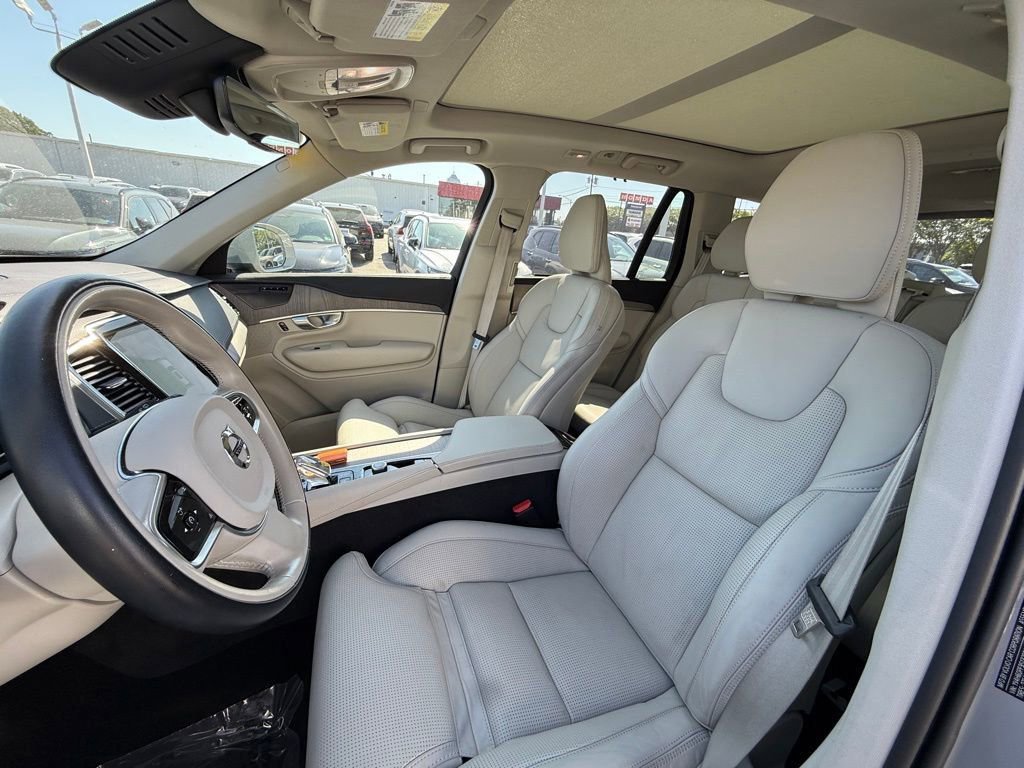 Used 2025 Volvo XC90 T8 Ultra AWD/4WD image 5