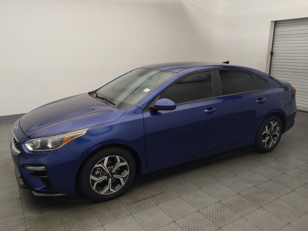 Used 2021 Kia Forte LXS image 2