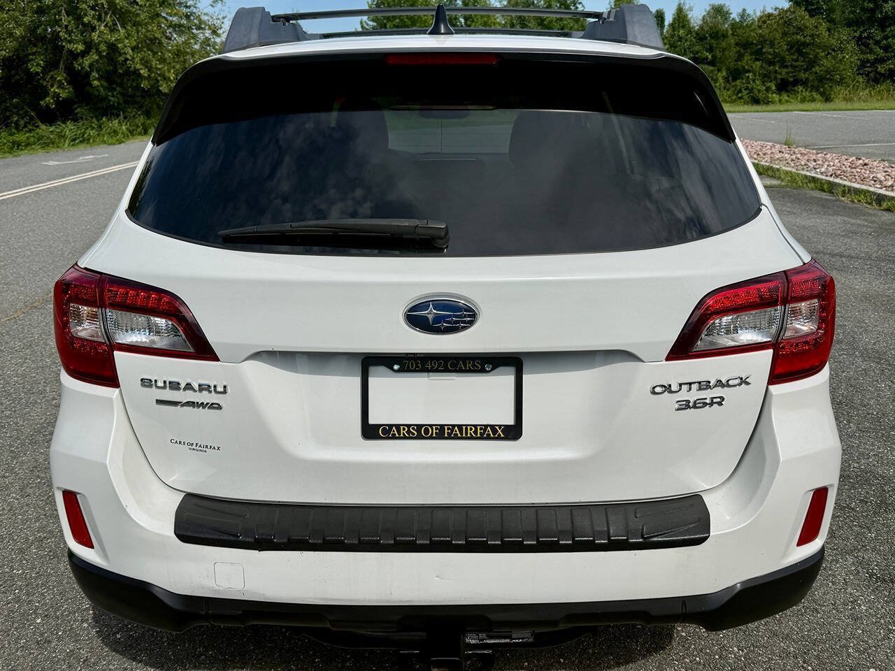 Used 2016 Subaru Outback 3.6R Limited AWD/4WD image 8