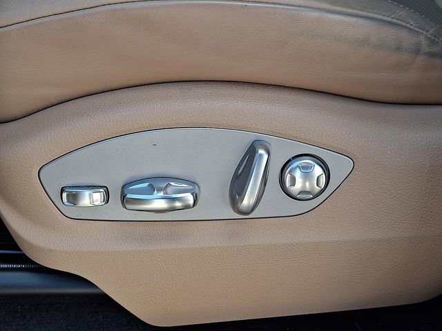 Certified 2023 Porsche Macan Turbo image 18