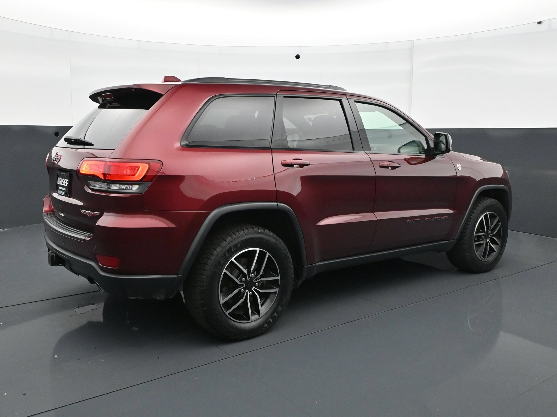 Used 2021 Jeep Grand Cherokee Trailhawk w/ Trailhawk Luxury Group AWD/4WD image 7