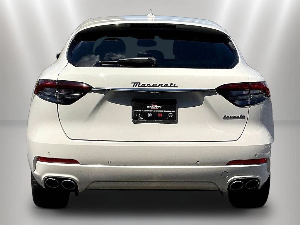 Used 2023 Maserati Levante GT AWD/4WD image 5