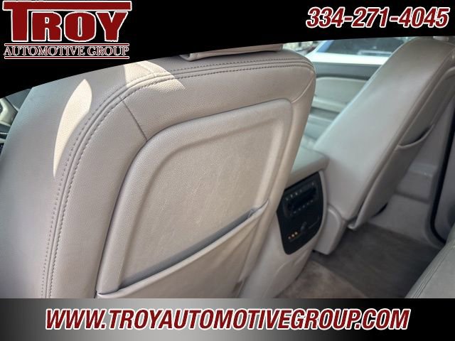 Used 2013 Chevrolet Suburban LT w/ Luxury Package image 23