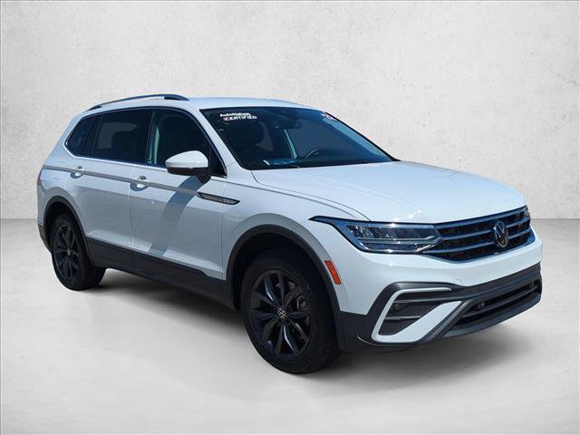 Used 2022 Volkswagen Tiguan SE FWD image 3