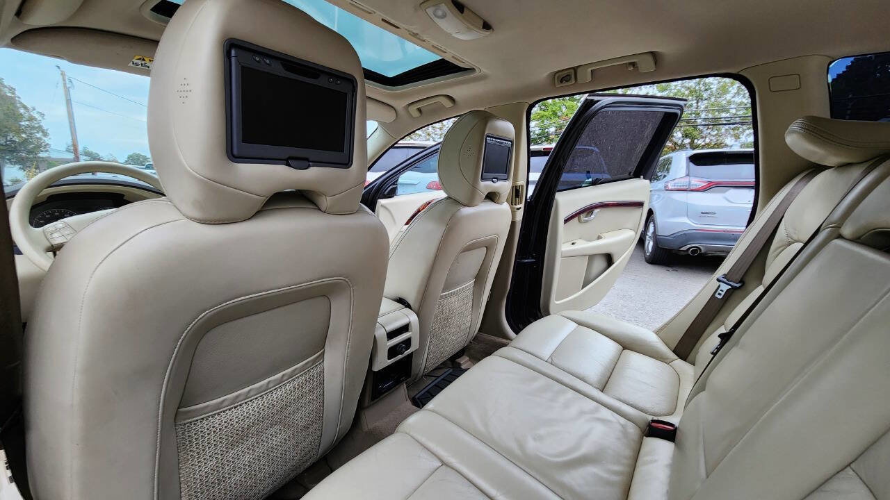 Used 2008 Volvo XC70 3.2 image 27