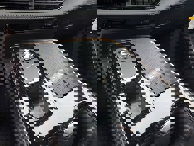 New 2026 Buick Enclave Avenir image 24