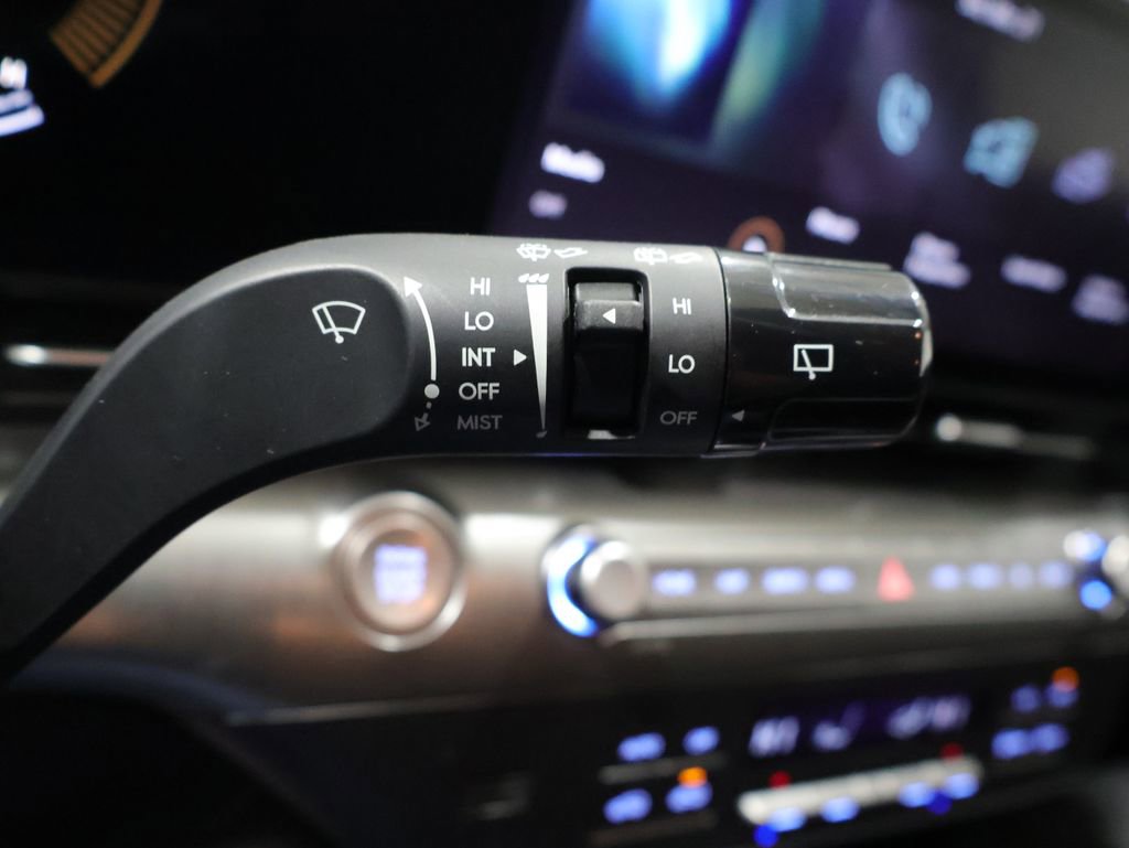 Used 2025 Hyundai Kona SEL image 34