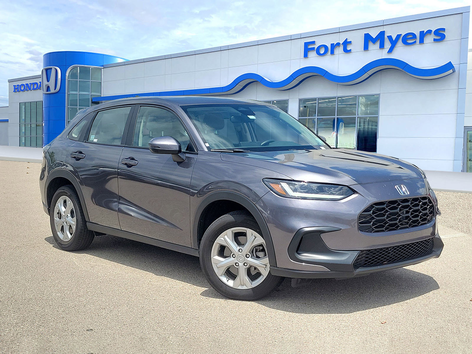 Used 2023 Honda HR-V LX image 1