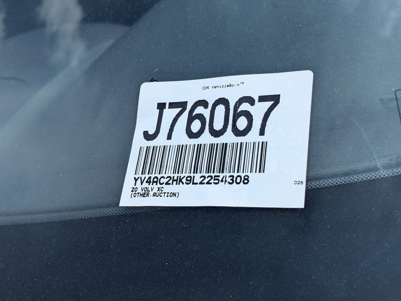 Used 2020 Volvo XC40 T4 Momentum w/ Protection Package Premier image 32