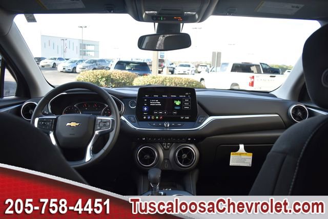 New 2026 Chevrolet Blazer LT image 3