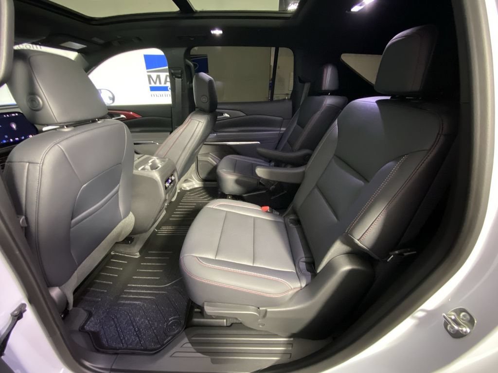 Used 2026 Chevrolet Traverse Z71 w/ Driver Confidence Package AWD/4WD image 31