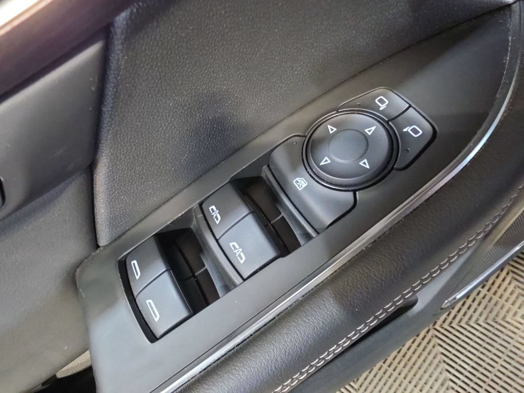 Used 2021 Buick Envision Avenir w/ Technology Package II FWD image 15