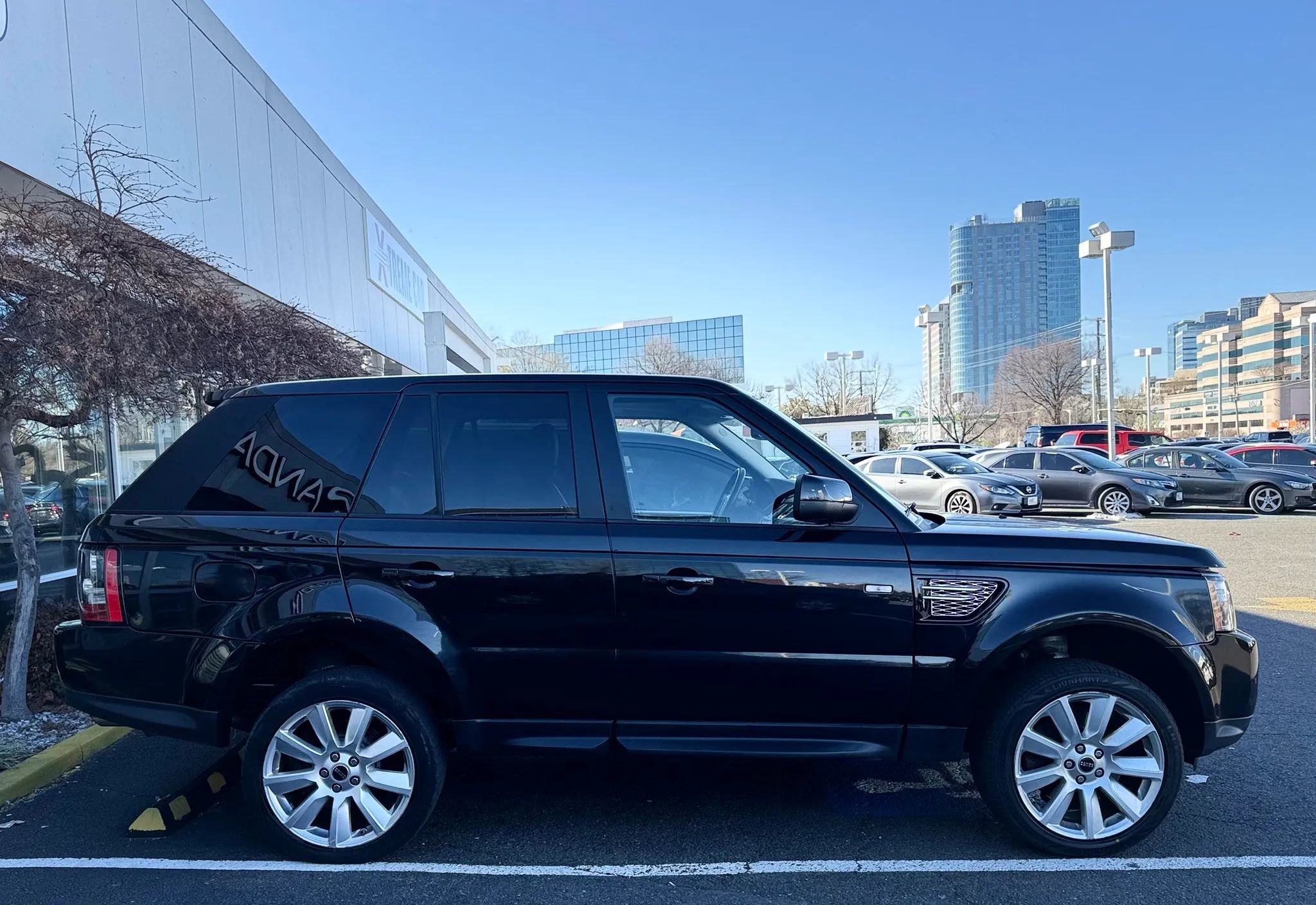 Used 2013 Land Rover Range Rover Sport HSE LUX image 7