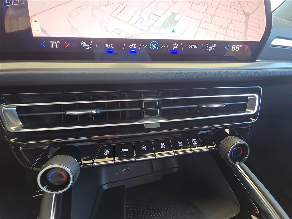 New 2026 Chevrolet Traverse LT w/ Midnight/Sport Edition image 18