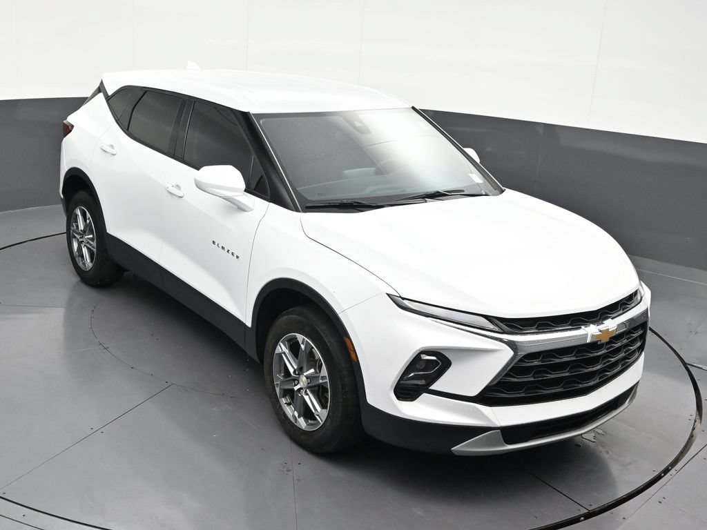 Used 2024 Chevrolet Blazer LT FWD image 22