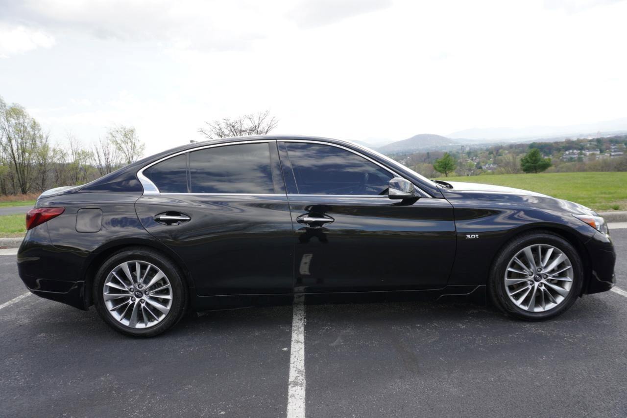 Used 2018 INFINITI Q50 Luxe w/ Cargo Package (L95) image 14