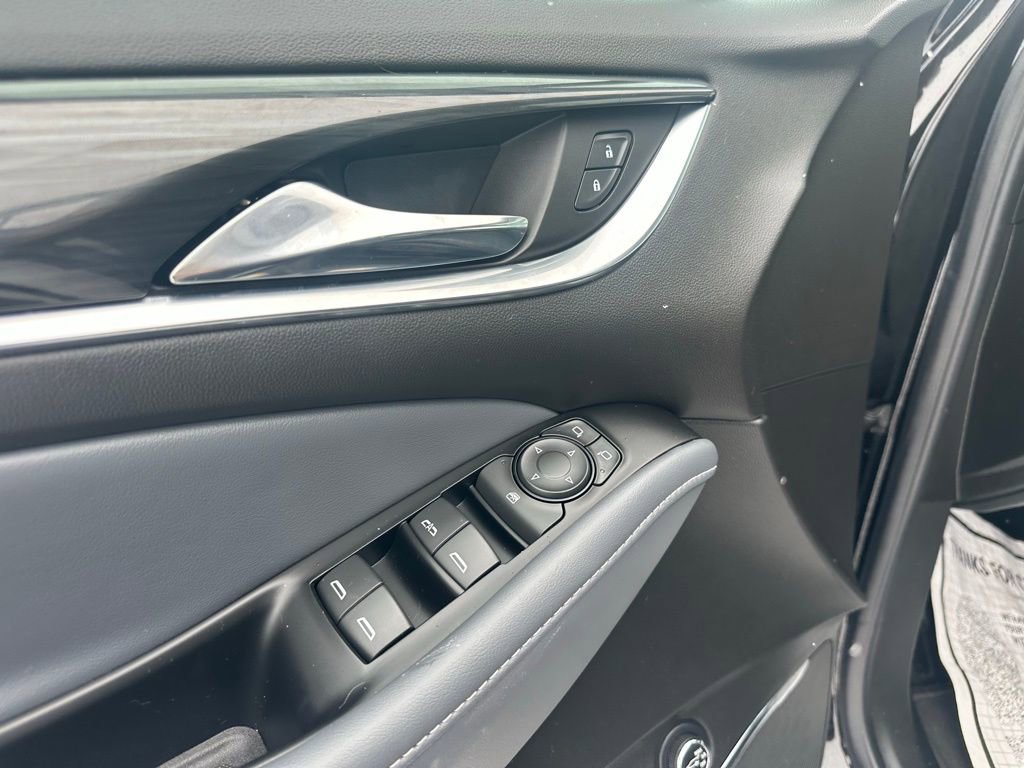 Used 2024 Buick Enclave Essence w/ Sport Touring Edition image 11