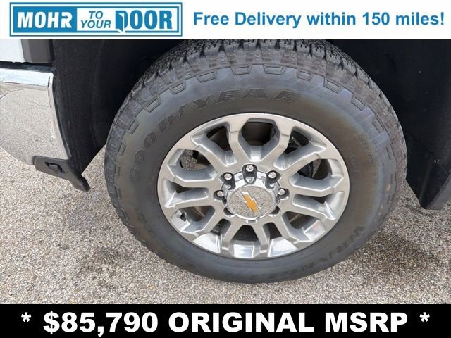 Used 2025 Chevrolet Silverado 3500 LTZ w/ LTZ Plus Package image 12