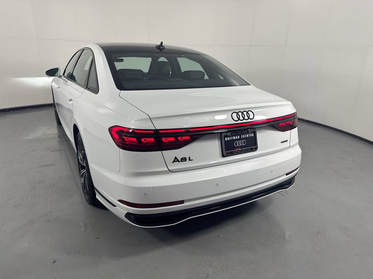Used 2023 Audi A8 L 3.0T w/ Comfort Plus Package AWD/4WD image 31