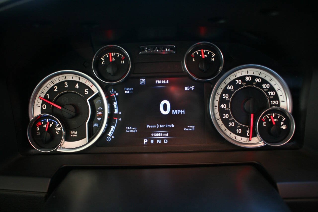 Used 2014 RAM 1500 Laramie RWD image 18