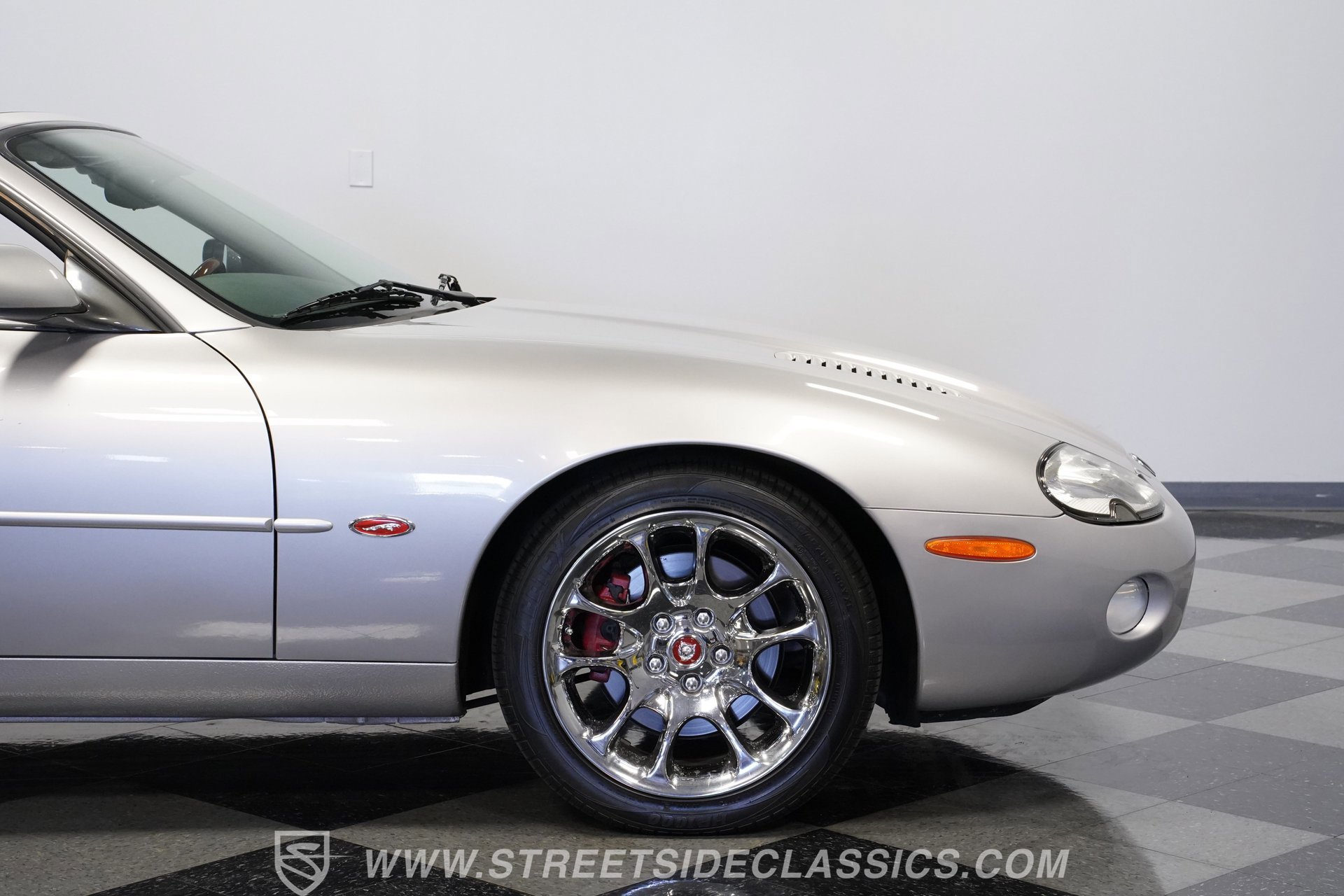 Used 2001 Jaguar XK8 Convertible image 30