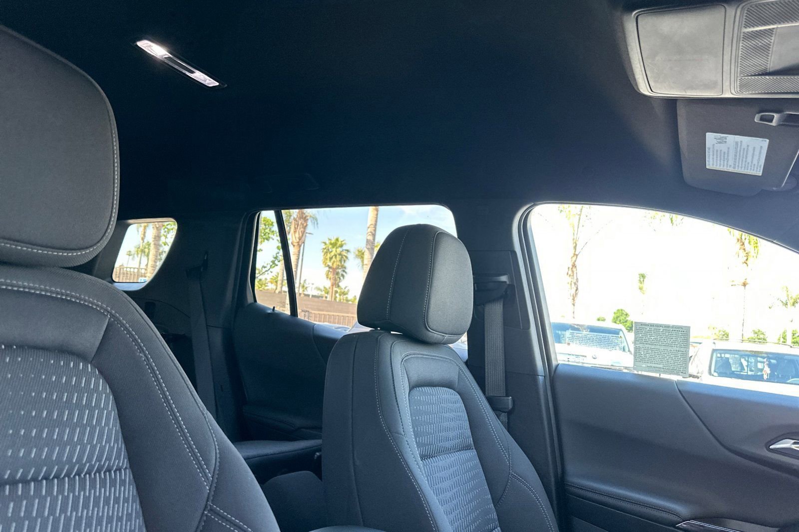 Certified 2025 Chevrolet Equinox LT w/ Safety and Technology Package image 17