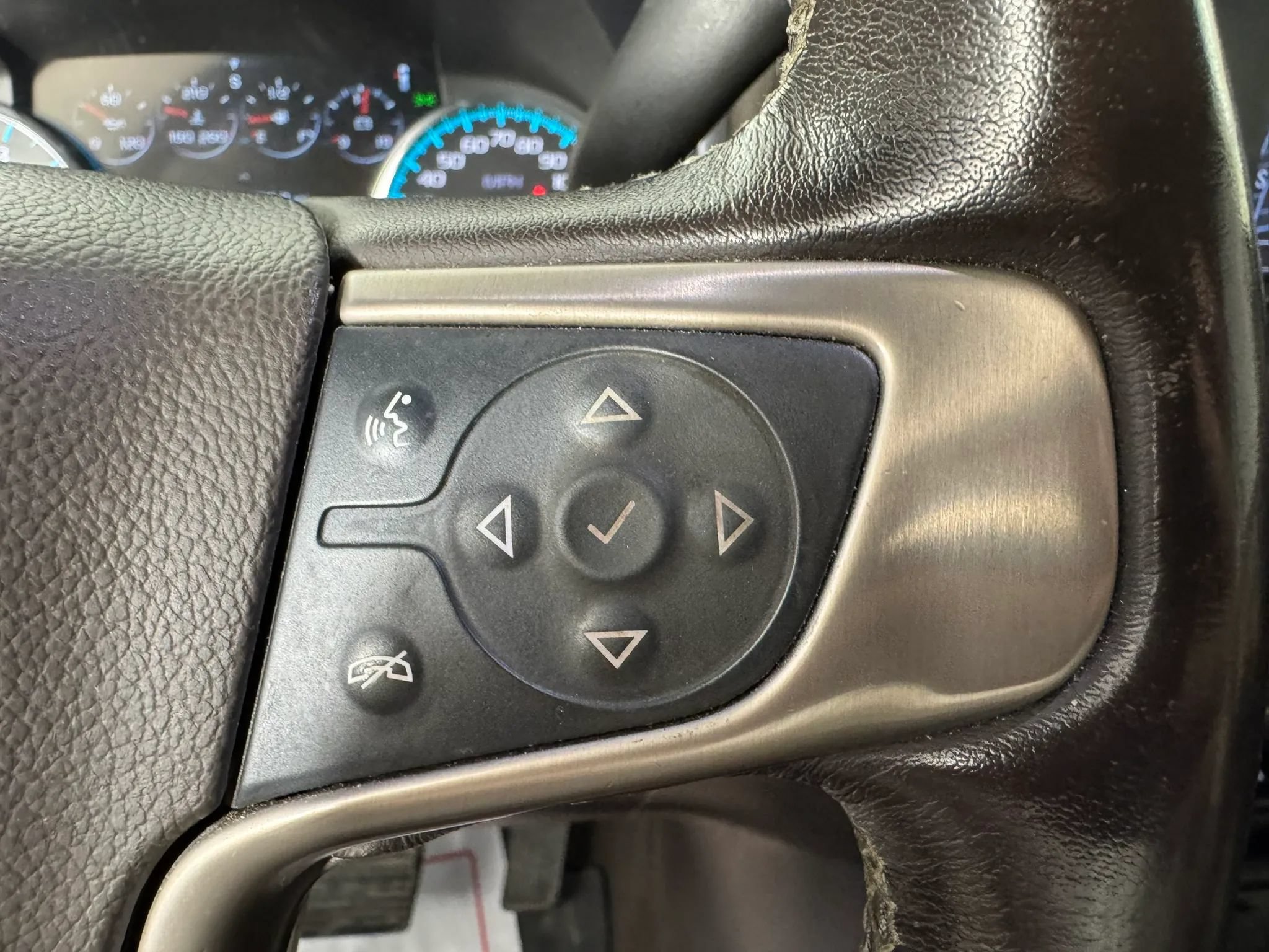 Used 2019 GMC Sierra 2500 Denali w/ Duramax Plus Package AWD/4WD image 16