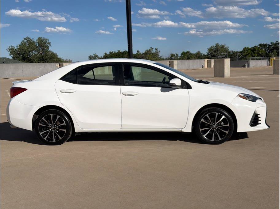 Used 2017 Toyota Corolla SE FWD image 12