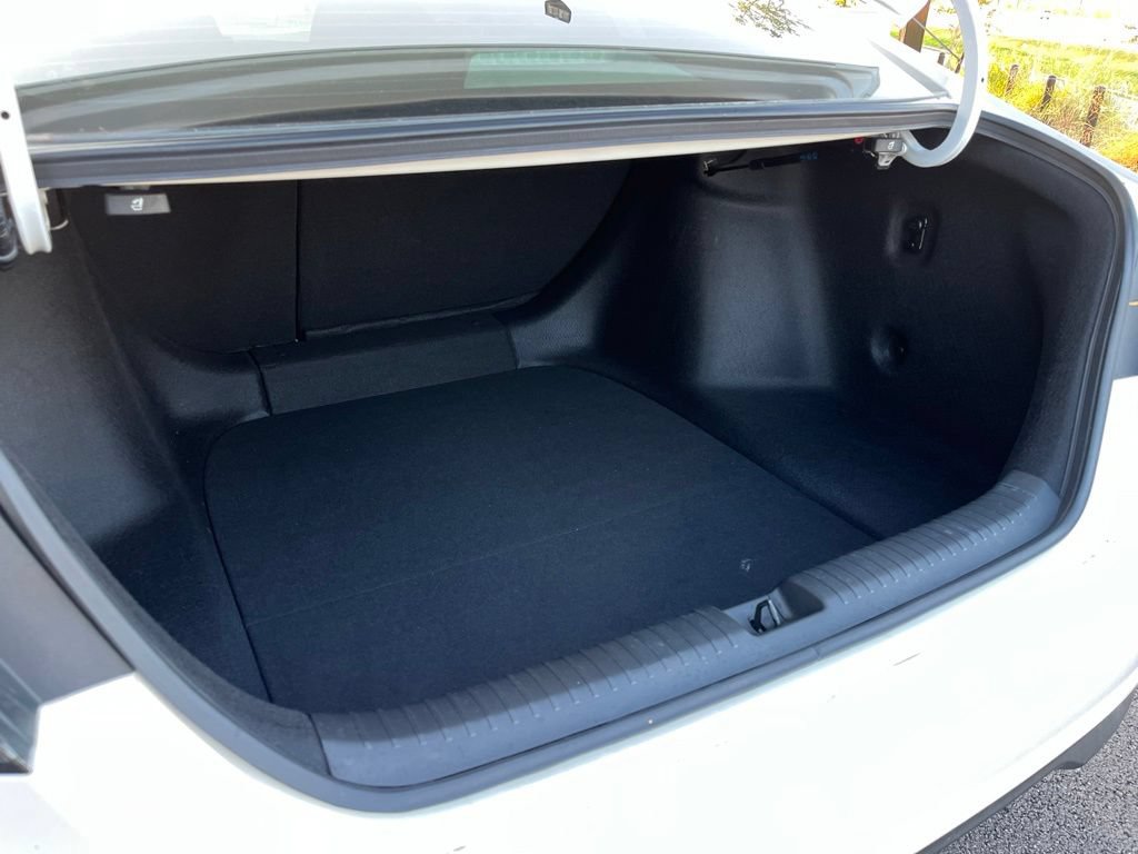 Certified 2025 Honda Accord SE image 9