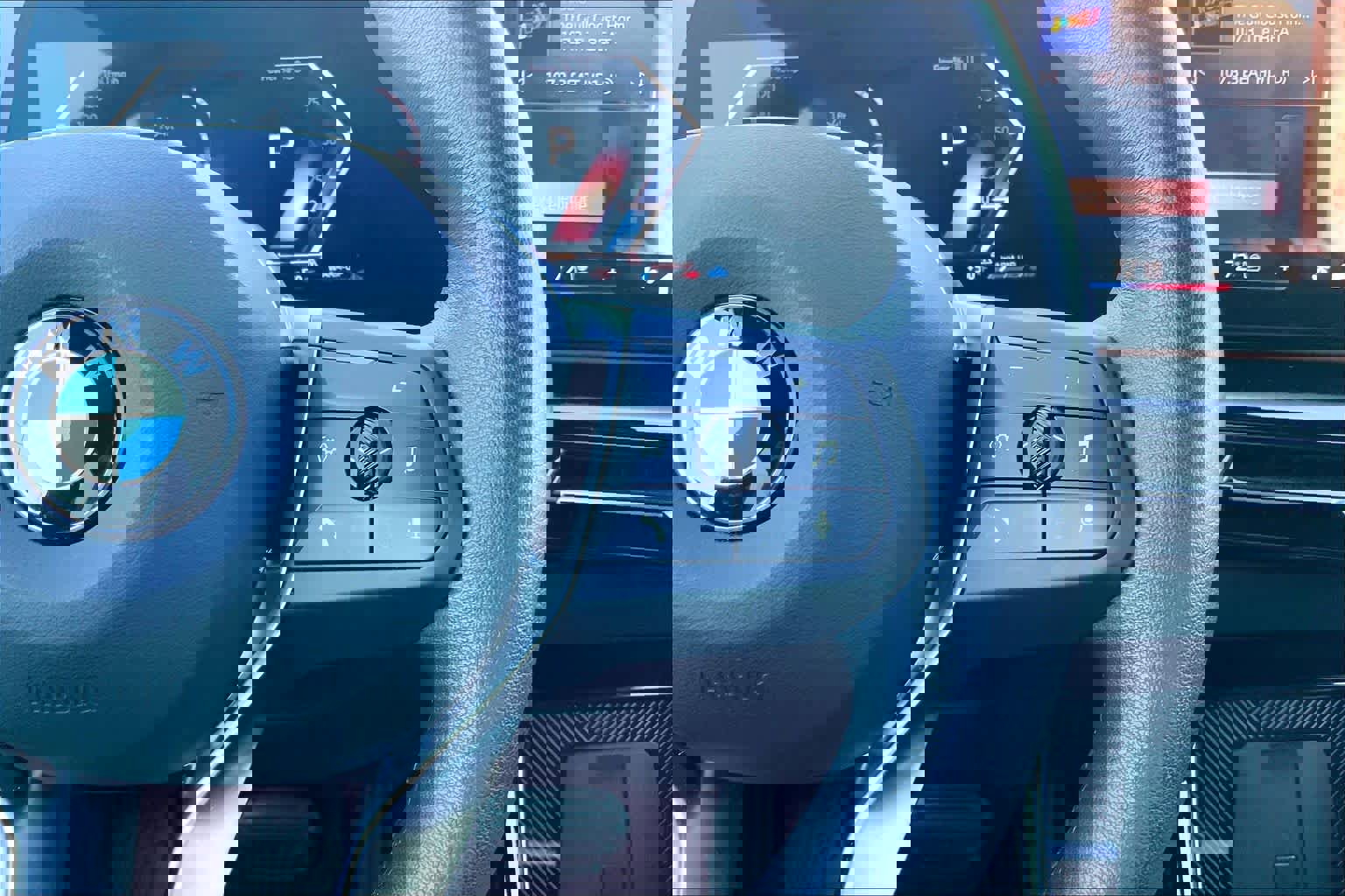 Certified 2025 BMW X1 xDrive28i image 18