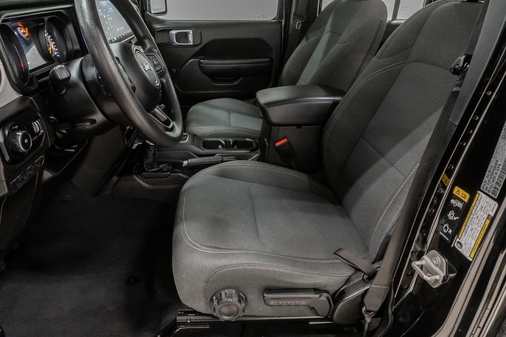 Used 2024 Jeep Wrangler Sport image 10