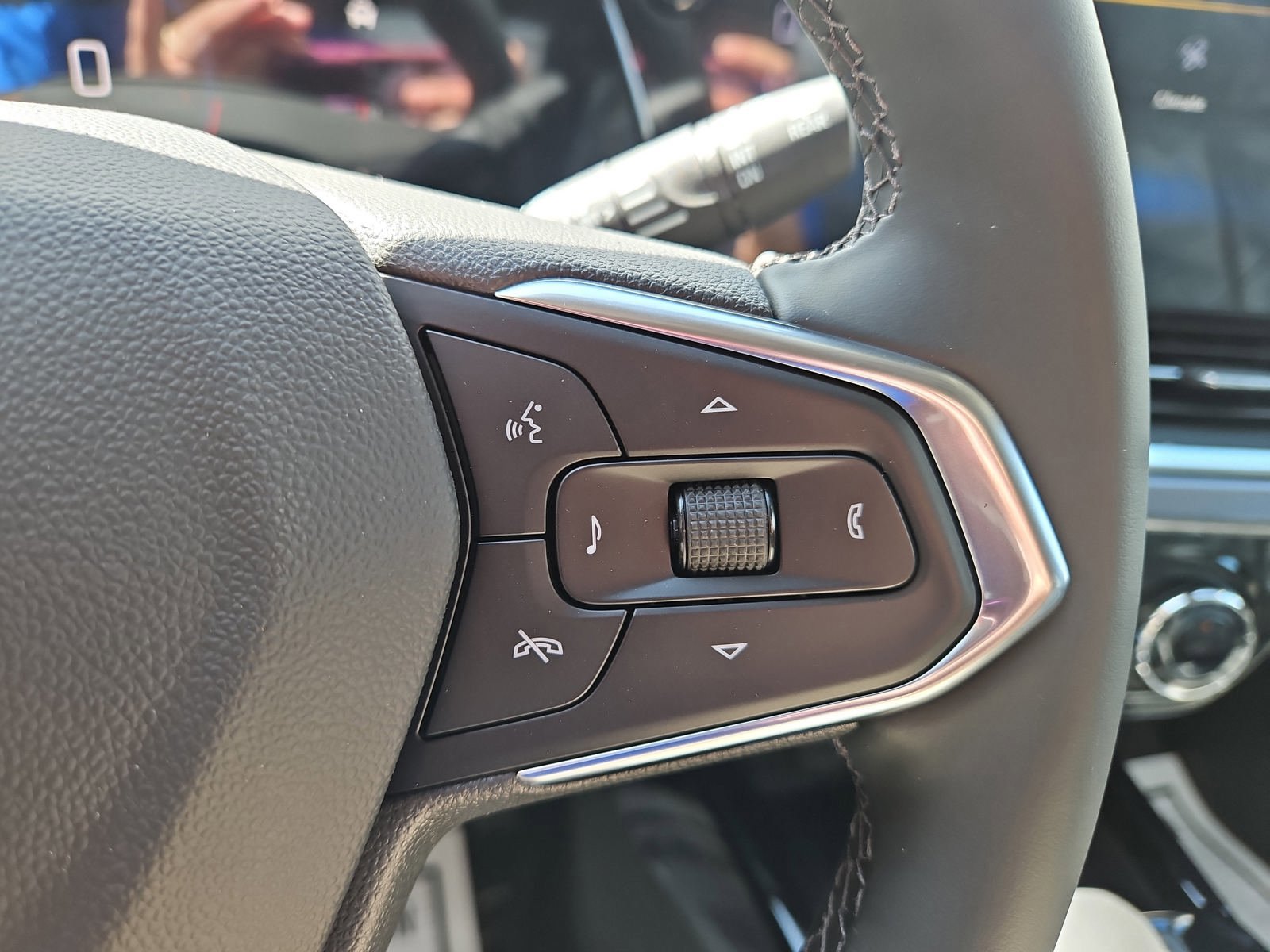 New 2026 Chevrolet Trax ACTIV FWD image 15