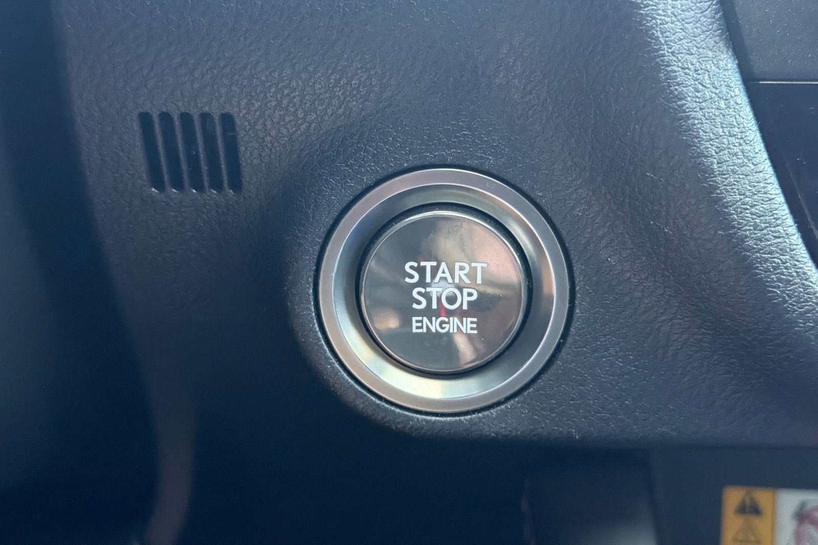 Certified 2022 Lexus RX 350L Premium w/ Premium Package AWD/4WD image 28
